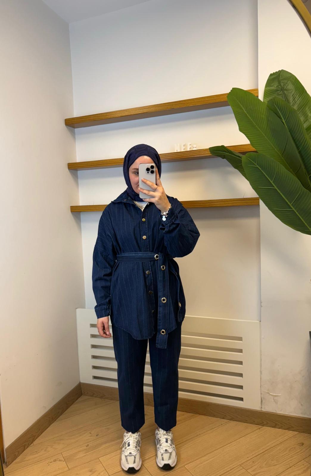 Gold Detaylı Kuşaklı Denim Takım