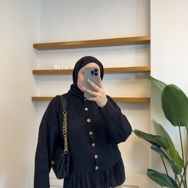 Peluş Gold Düğmeli Kısa Hırka - Siyah